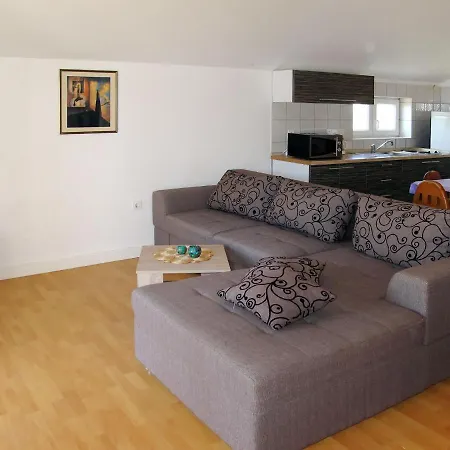 Nika-1 By Interhome * Pridraga